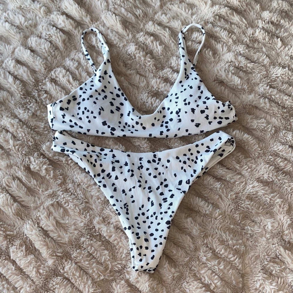 SHEIN Bikini Set